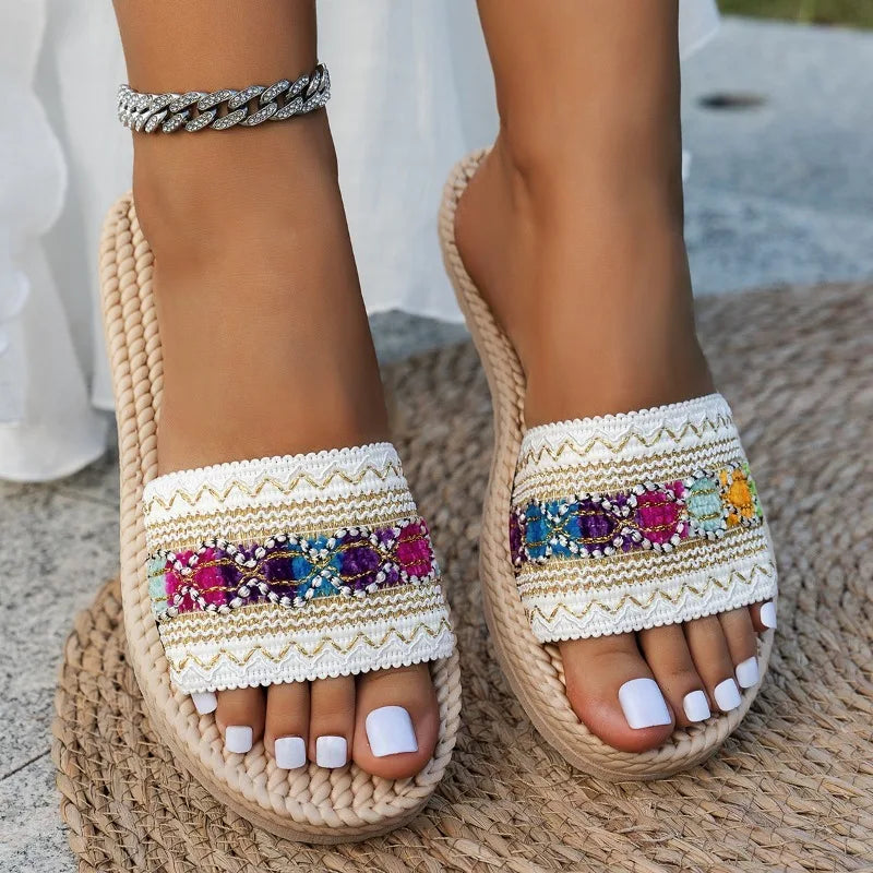 Mira™ – Mules Bohèmes à Pompons pour Femme